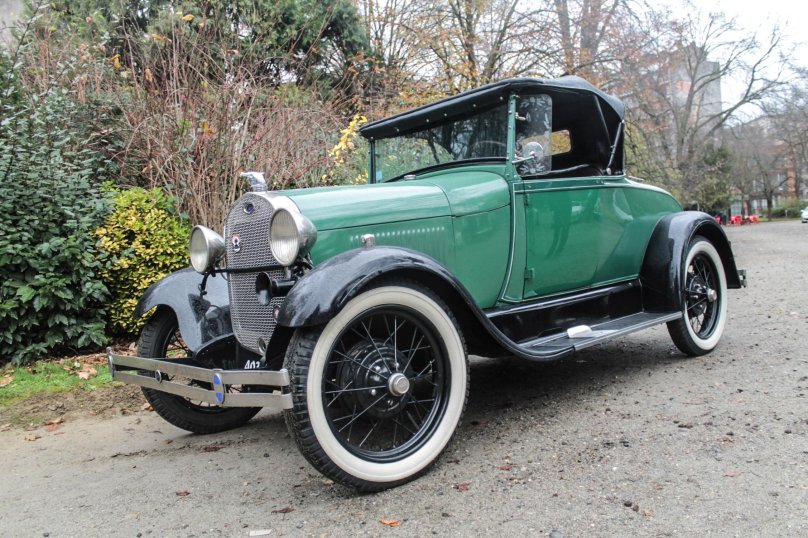 Старые квадратные машины