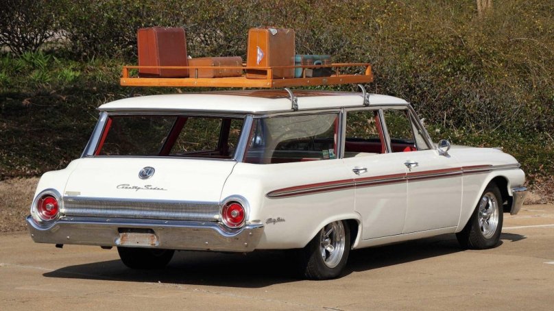 1962 Ford sedan