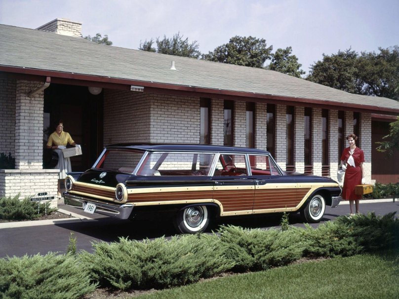 Ford Country Squire Station Wagon 1961