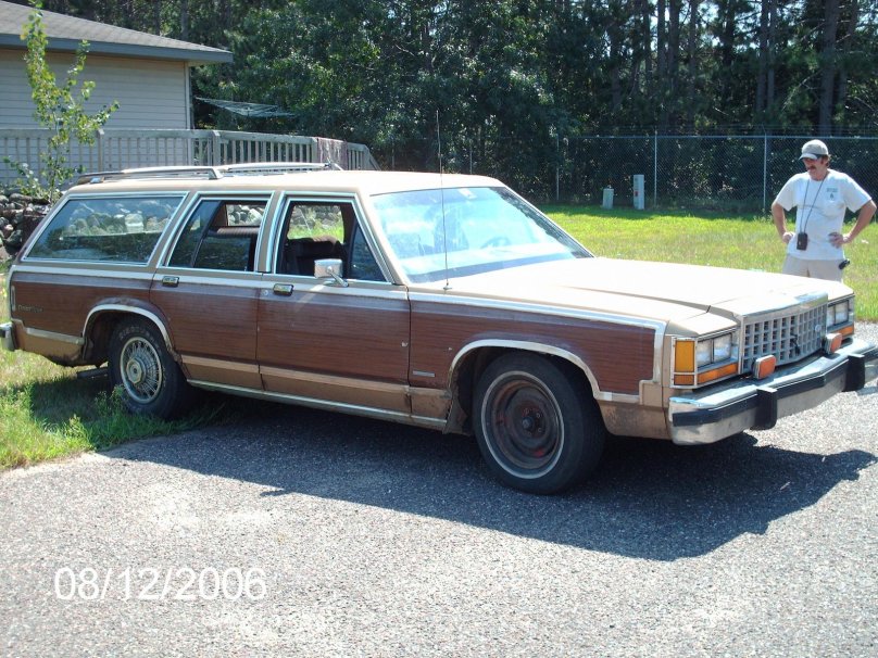 Ford Country Squire