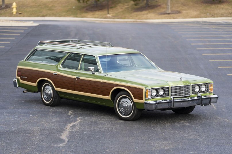 Ford Country Squire Ltd 1968