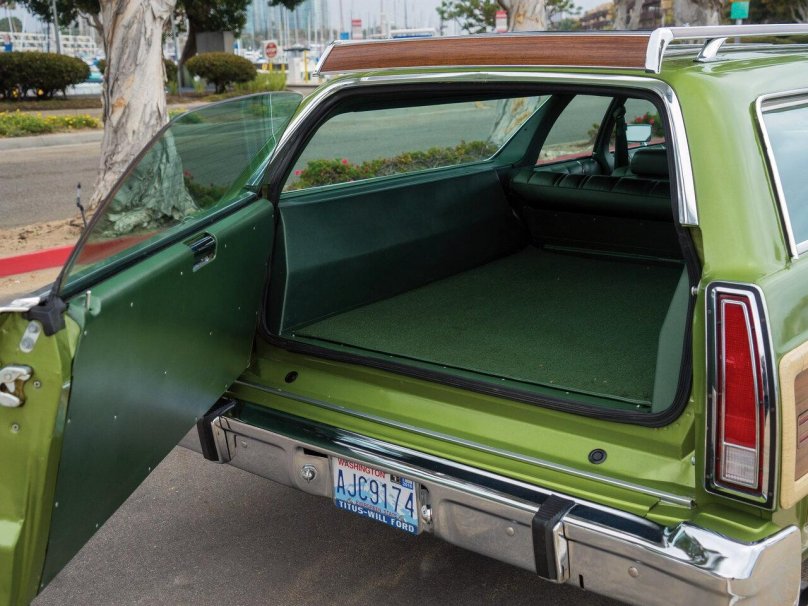 Ford Country Squire 1969