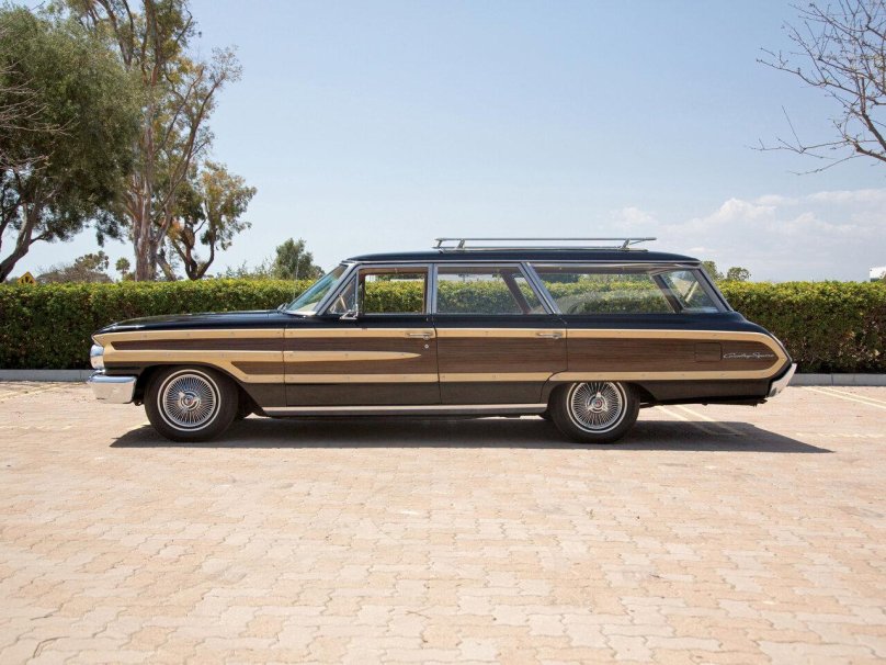 Ford Country Squire Station Wagon