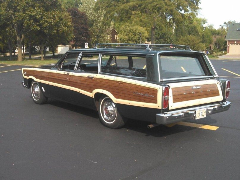 Ford Country Squire 1966