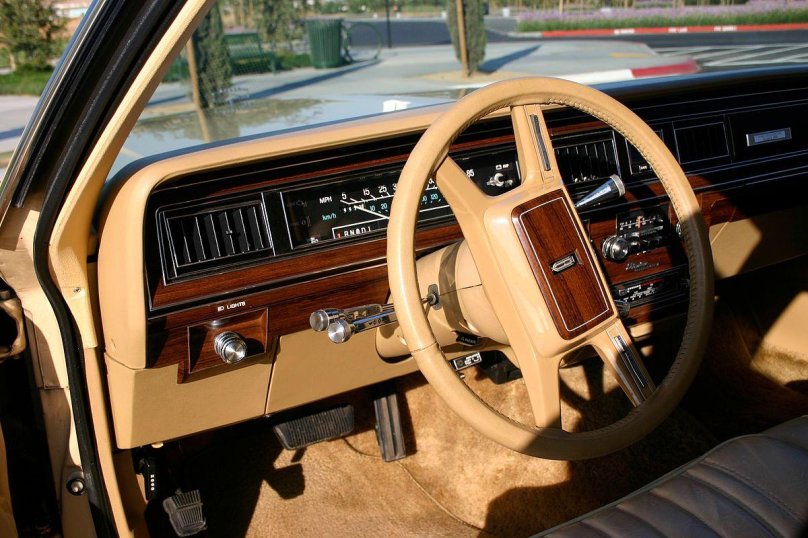 Ford Country Squire 1979