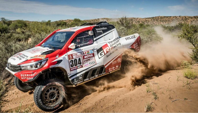 Тойота Хайлюкс Дакар