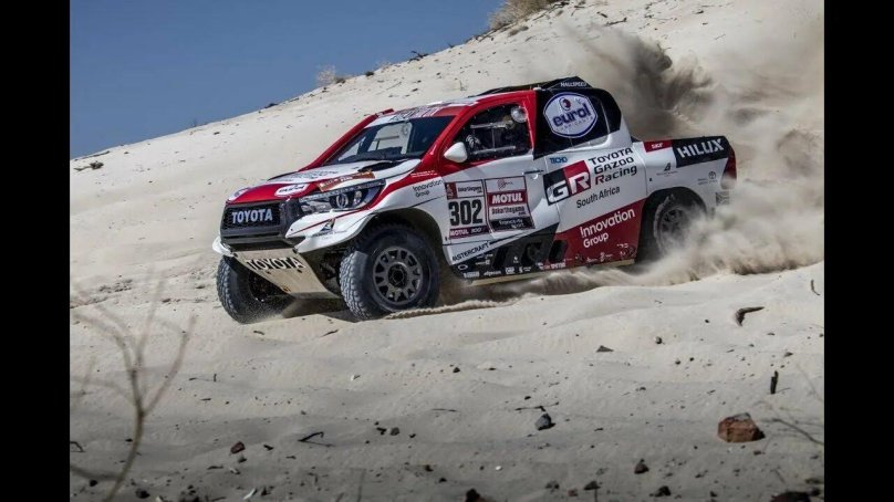 Toyota Hilux Дакар