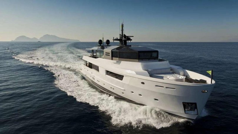 Яхта Беринг 115