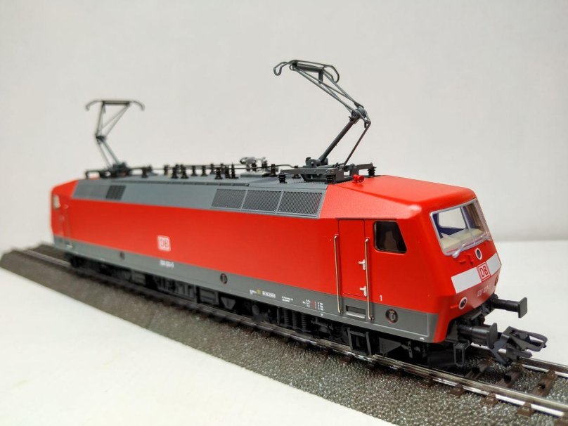 1.87 Модель электровоз эп1м
