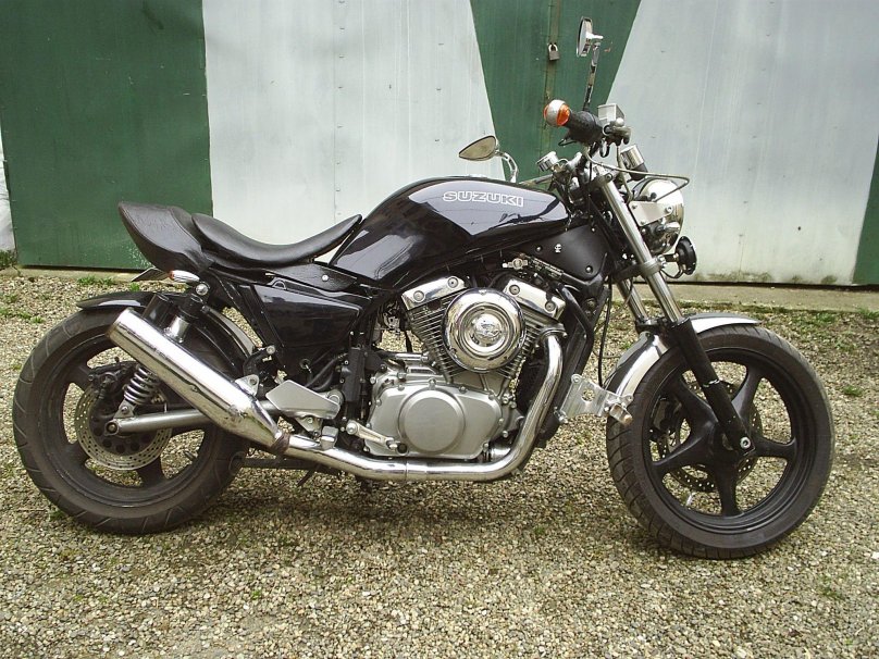 Suzuki VX 800 Custom