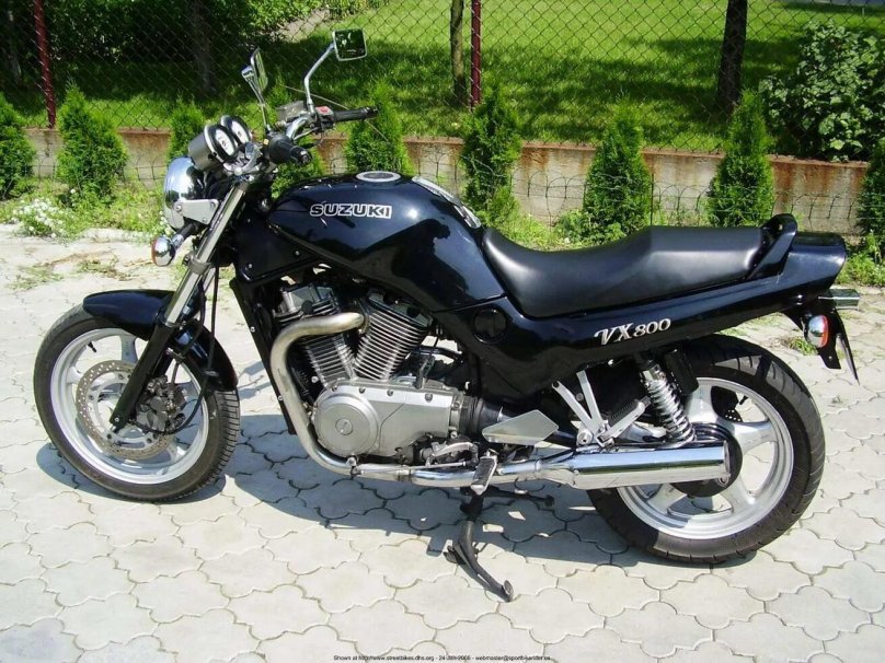 Suzuki VX 800 мотоцикл