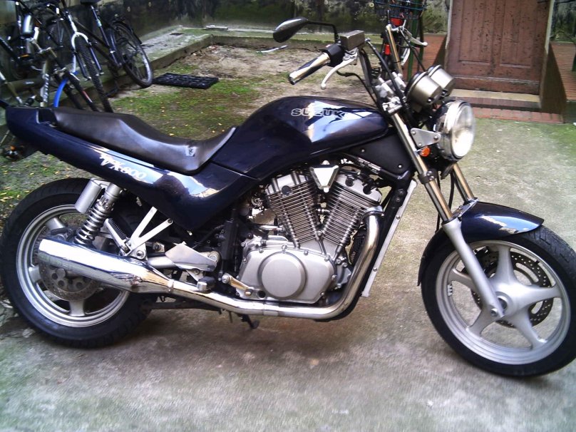 Suzuki VX 800 мотоцикл