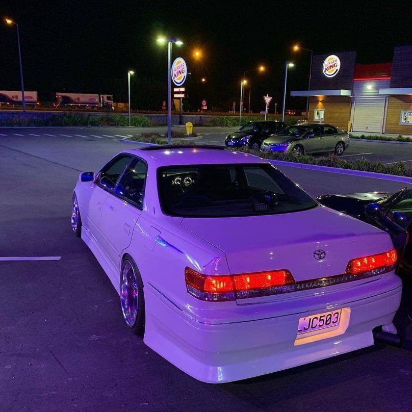 Тойота Марк 2 90 фиолетовый