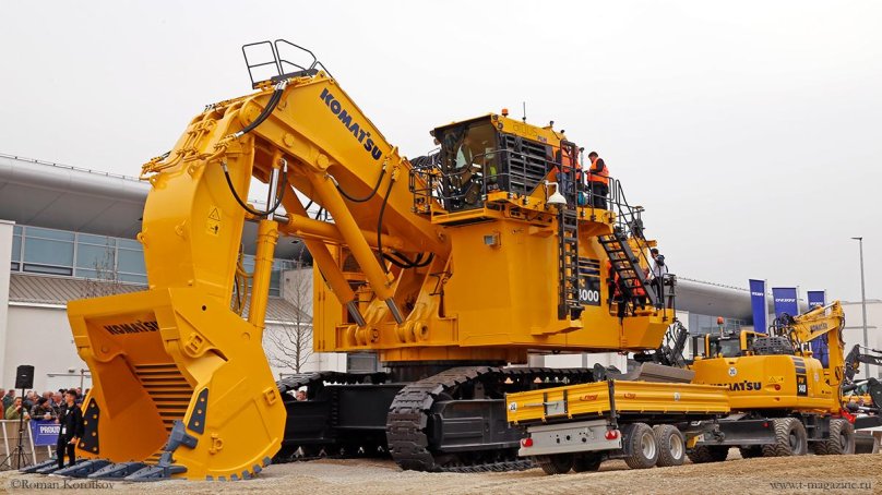 Экскаватор Komatsu