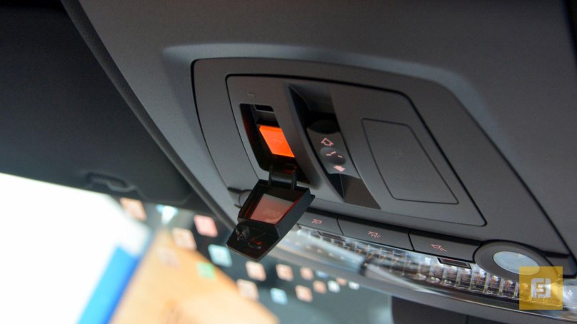 Кнопка SOS В BMW f10
