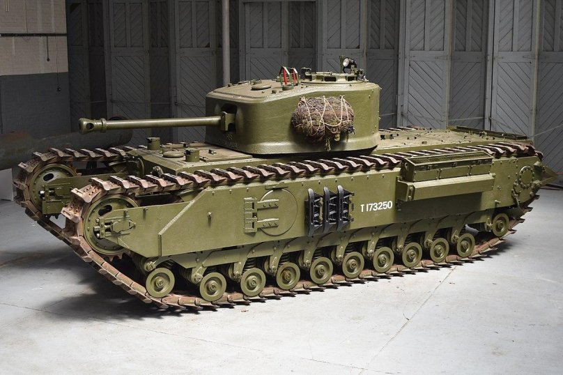 Черчилль танк фото