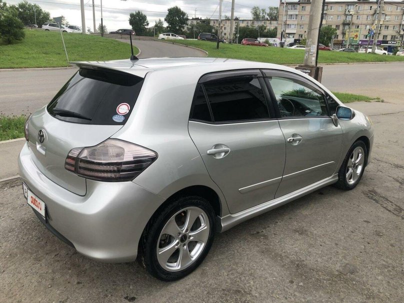 Toyota Blade 2008