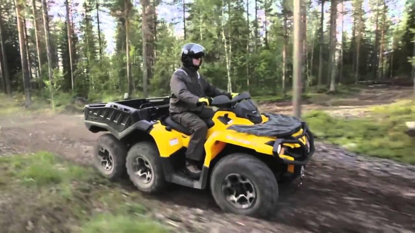 Квадроцикл BRP Outlander 6x6
