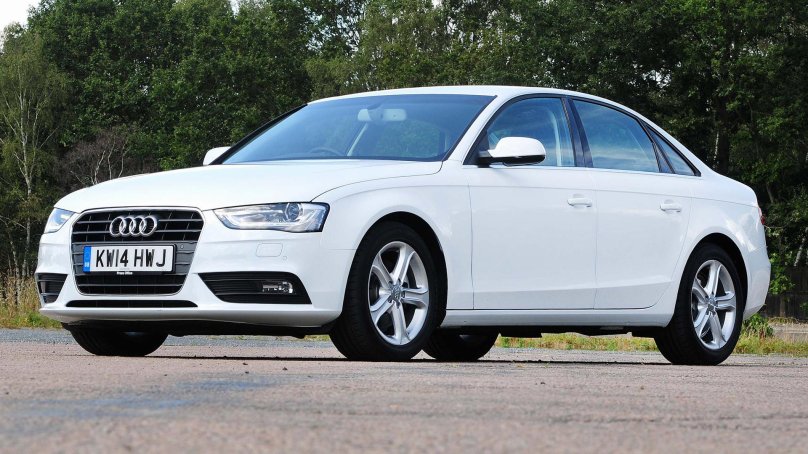 Audi a4 b8 s line