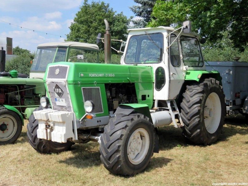 Трактор Fortschritt ZT 320-GB