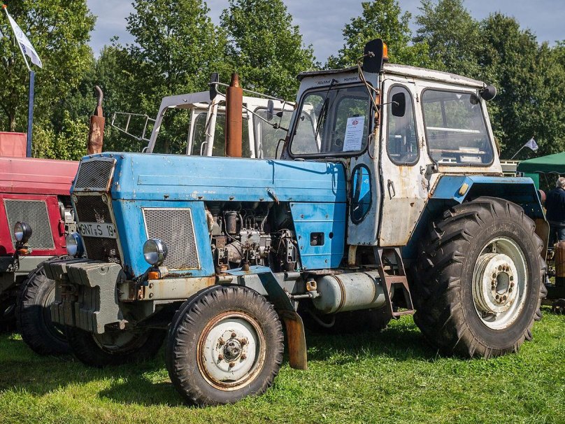 Трактор ЗТМ-60л