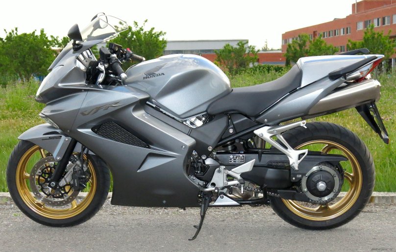 Honda VFR 800 VTEC