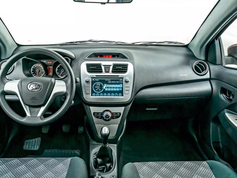 Лифан Селия салона