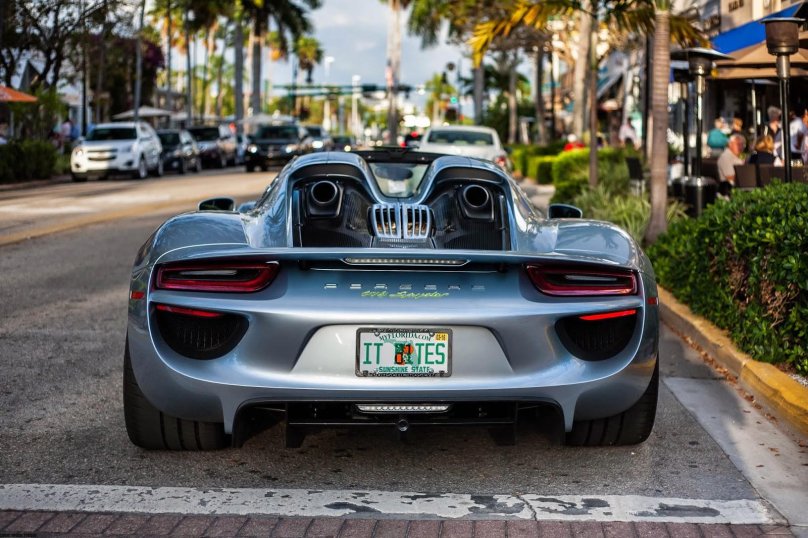 Porshe 918 Spyder