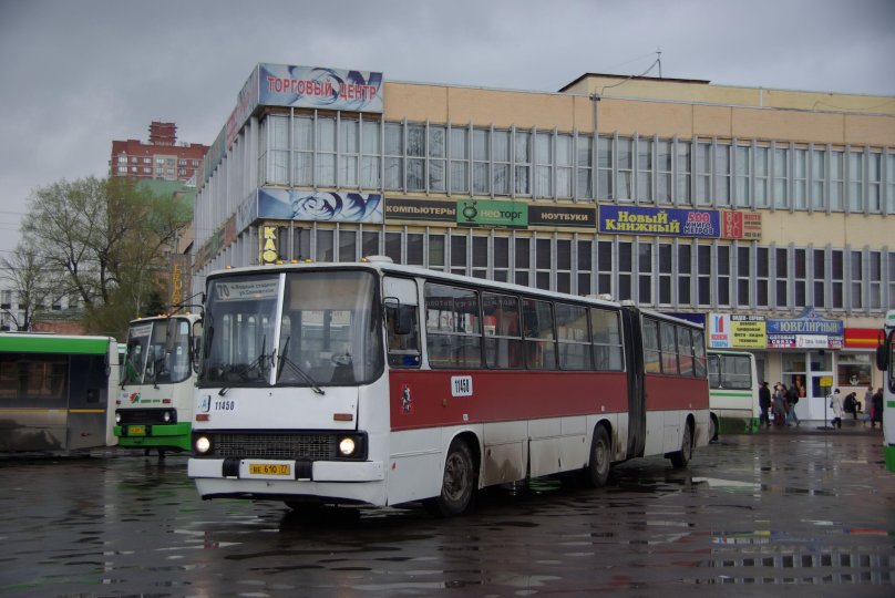 Автобусы Водный стадион