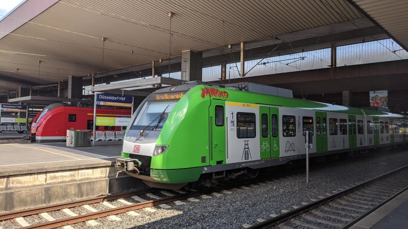 S Bahn Dusseldorf