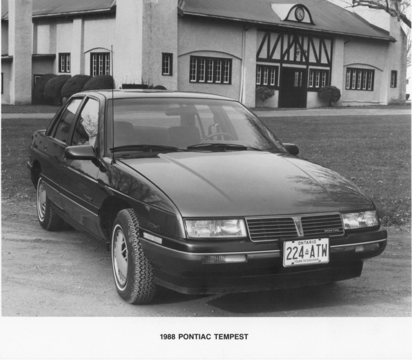 Понтиак Бонневиль 1988