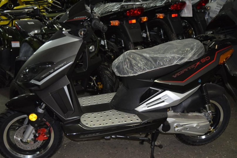 Скутер stels Vortex 50