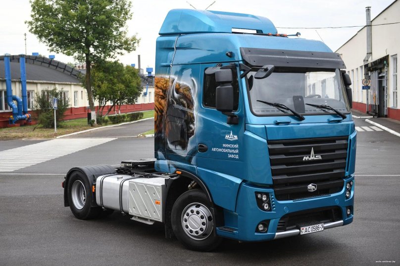 МАЗ 5440