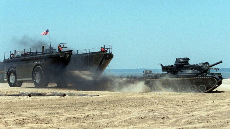 Амфибия LARC-60