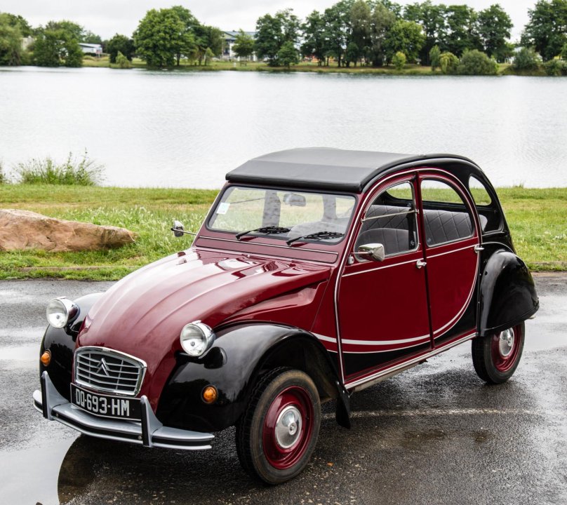 Ситроен 2cv 2020