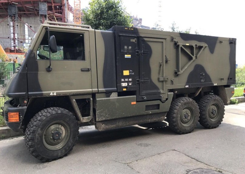 Автомобиль duro MOWAG