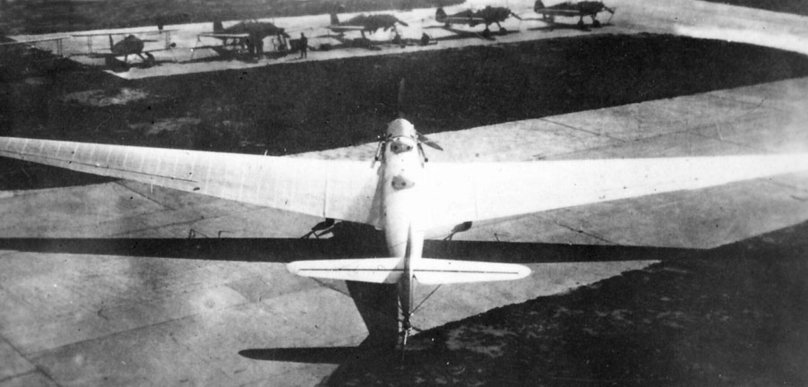 Стратосферный самолет бок 15