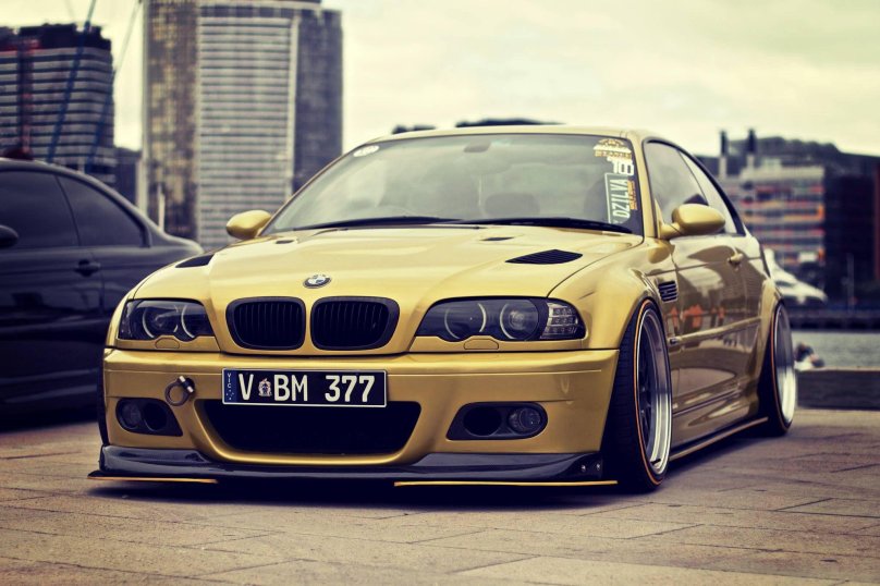 BMW m3 e46 Золотая