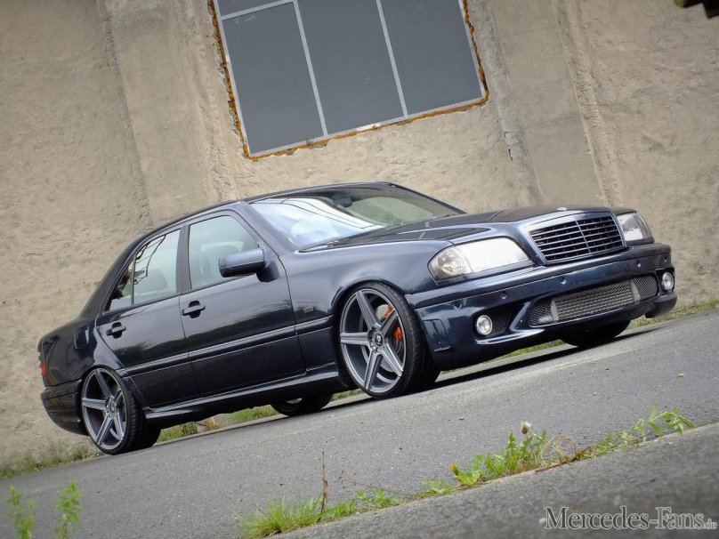 Мерседес w202 черный