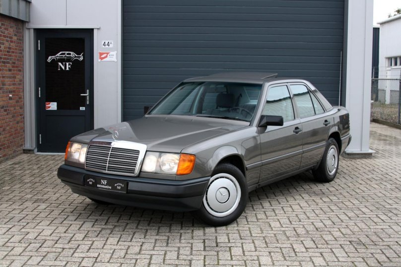 Mercedes Benz w124 e230