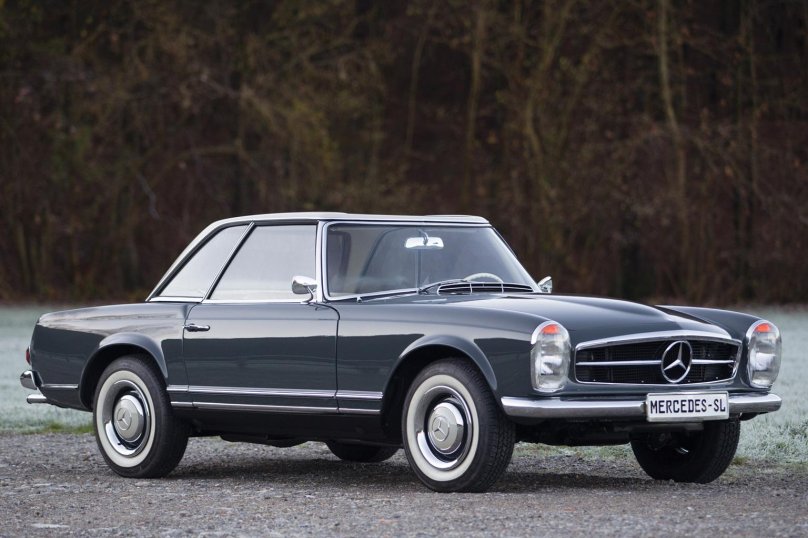 Mercedes-Benz 230 SL Pagoda