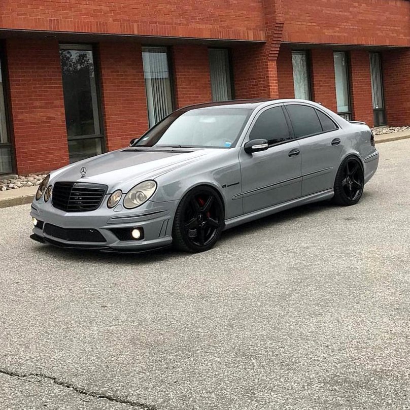 Мерседес 211 АМГ