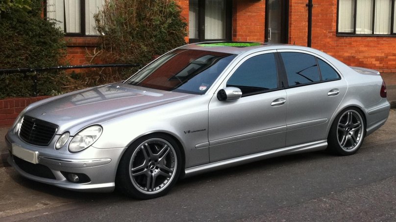 Mercedes 5 5 AMG 211