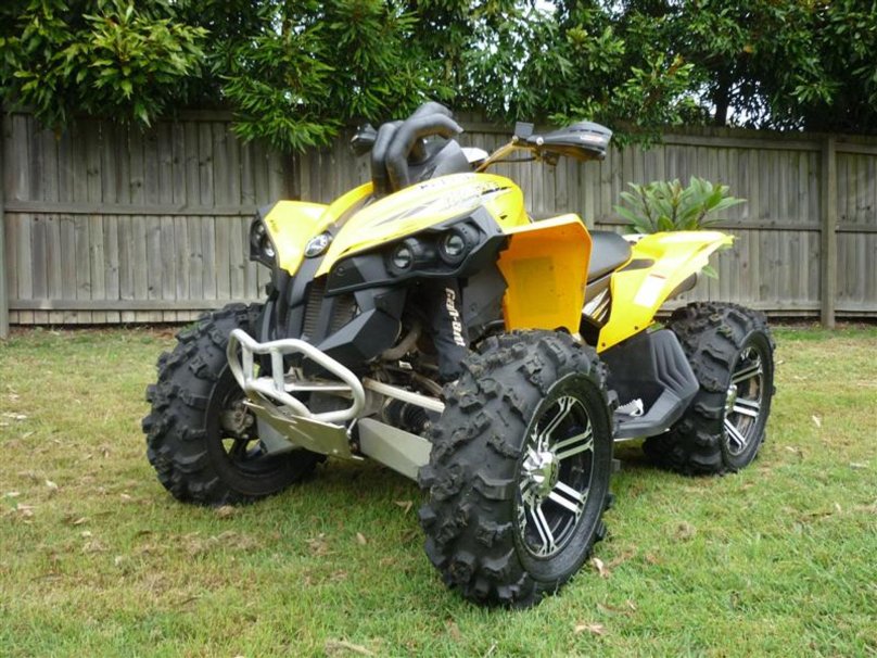 Квадроцикл BRP 800