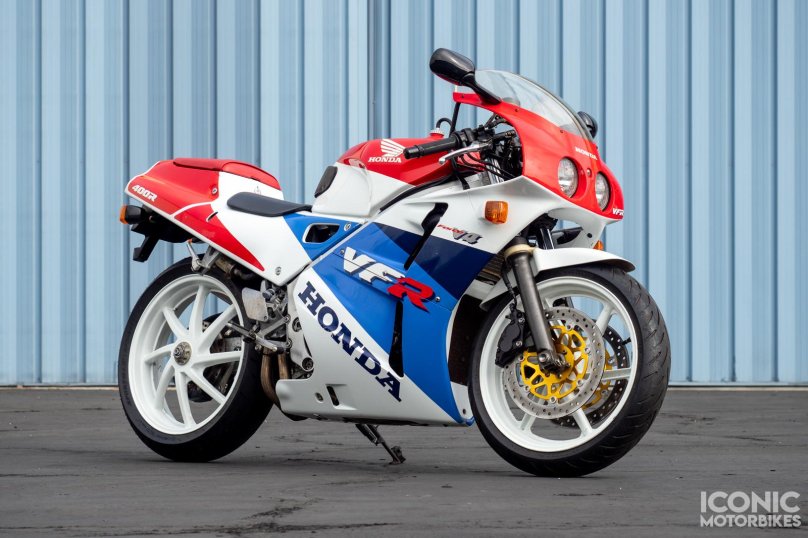 Honda vfr400r nc30