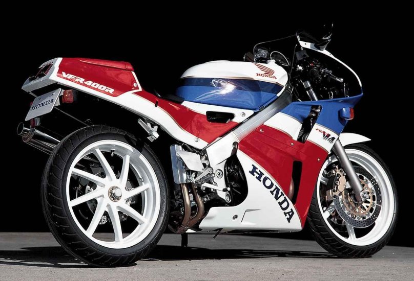 Honda vfr400r nc30