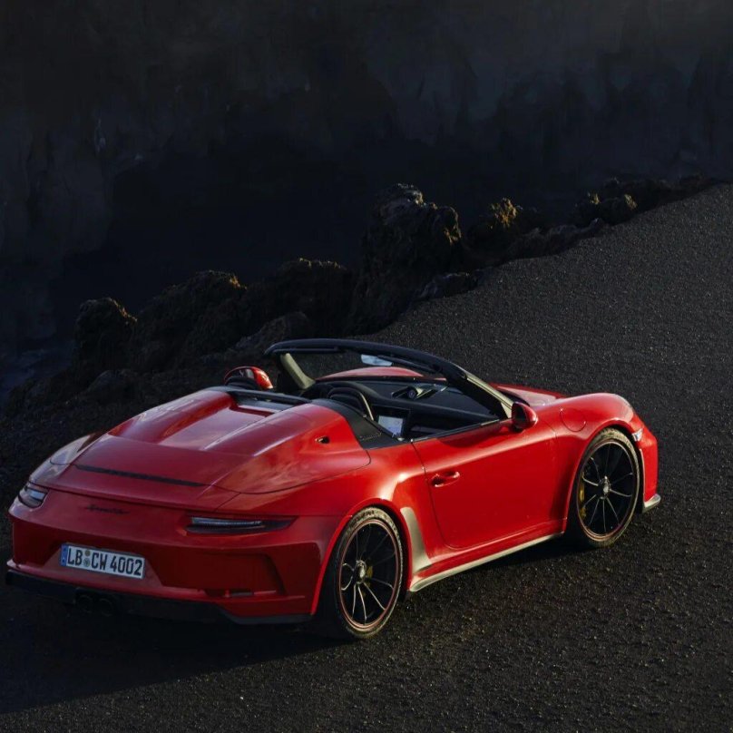 Порше 911 Speedster 2019