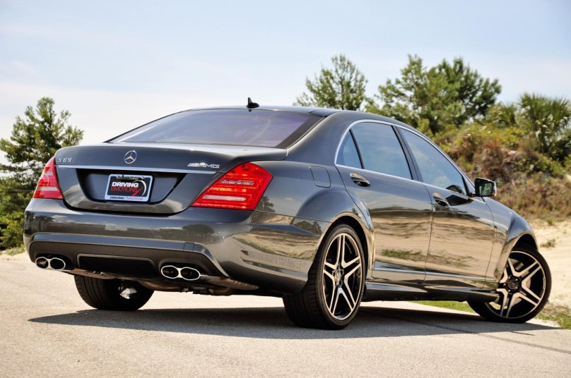 Мерседес s65 AMG v12 Biturbo