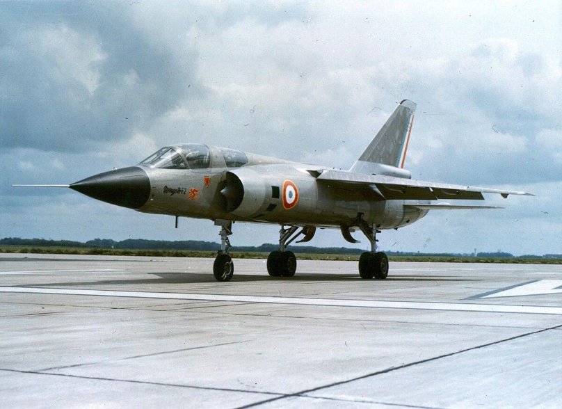 Dassault Mirage f2