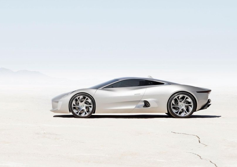 Jaguar c-x75 2010